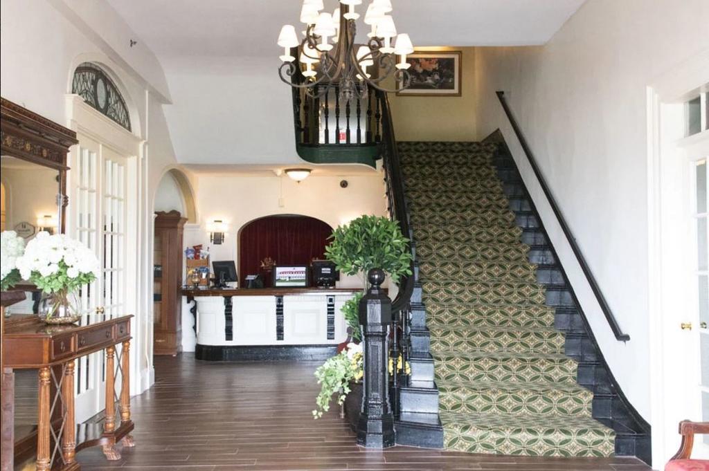 Spring House Hotel Нью-Шорхэм Экстерьер фото