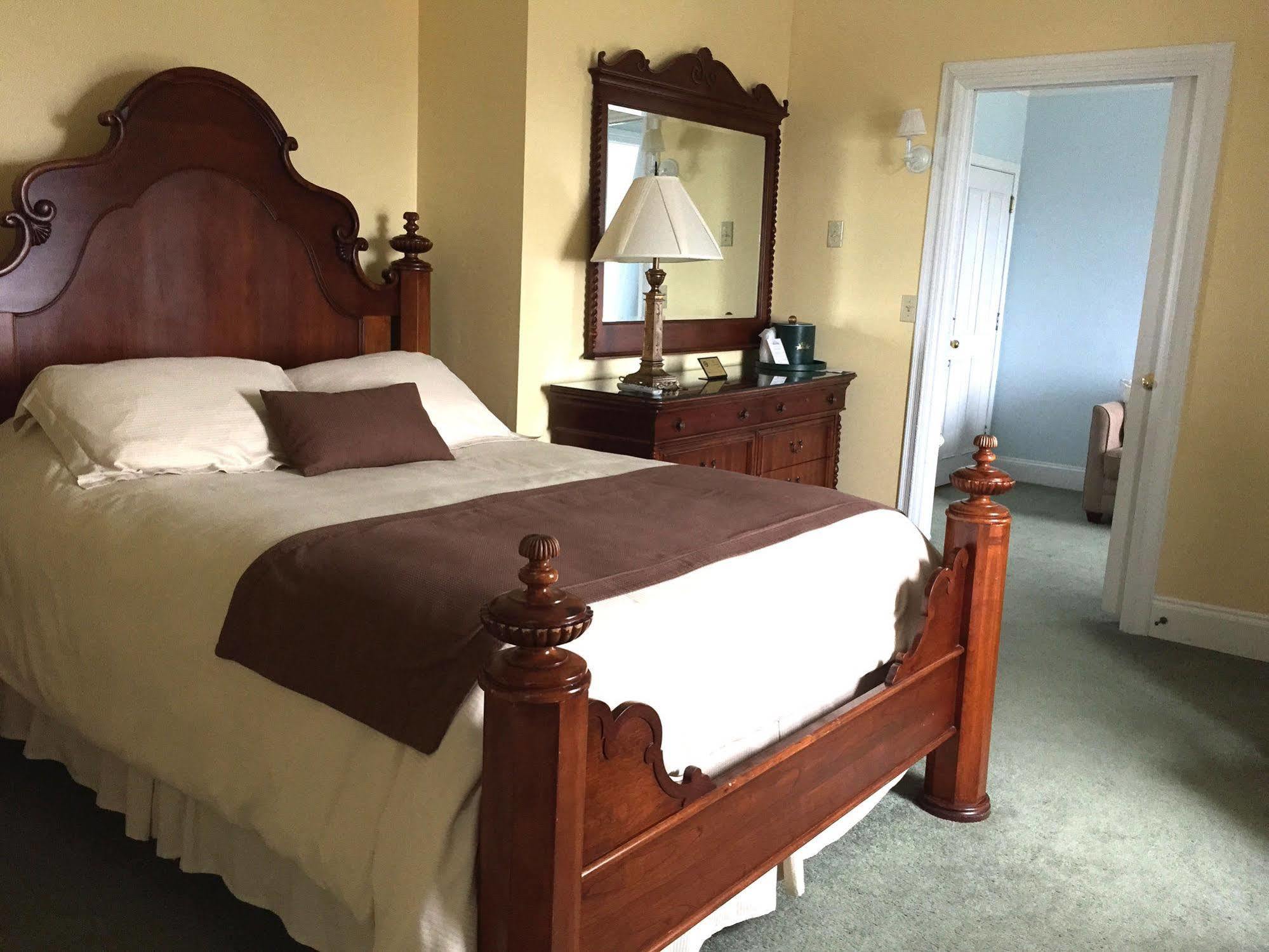 Spring House Hotel Нью-Шорхэм Экстерьер фото